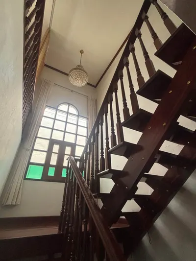 4-bed house for sale near BTS Phra Khanong, photo 3 of 5