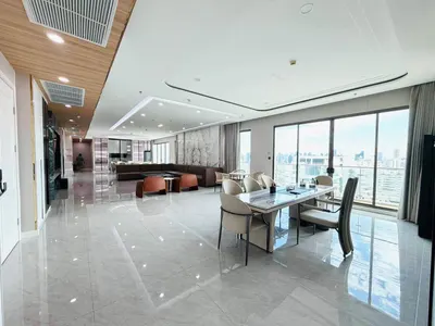 4-bed condo for sale at Supalai Oriental Sukhumvit 39, photo 1 of 5
