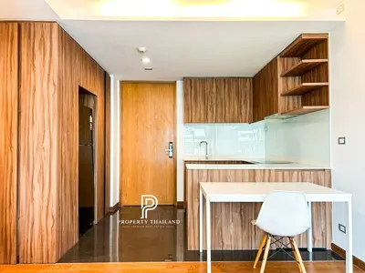 Condo 2 chambres à louer près de la station BTS Phra Khanong, photo 2 sur 5