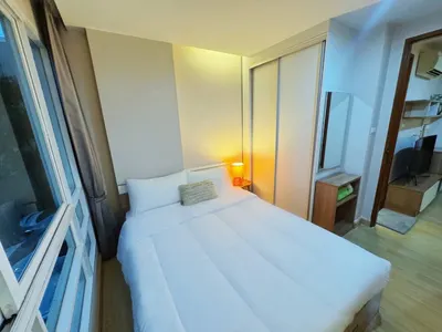 1-bed condo for rent near MRT Huai Khwang, photo 4 of 8