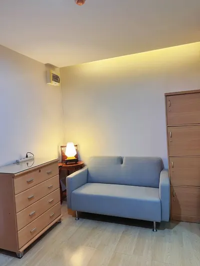 1-bed condo for rent near MRT Huai Khwang, photo 3 of 8