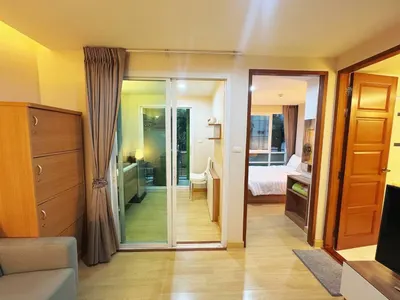 1-bed condo for rent near MRT Huai Khwang, photo 5 of 8