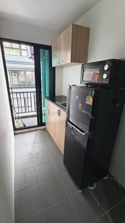 Condo for rent near MRT Yaek Tiwanon, photo 2 of 5