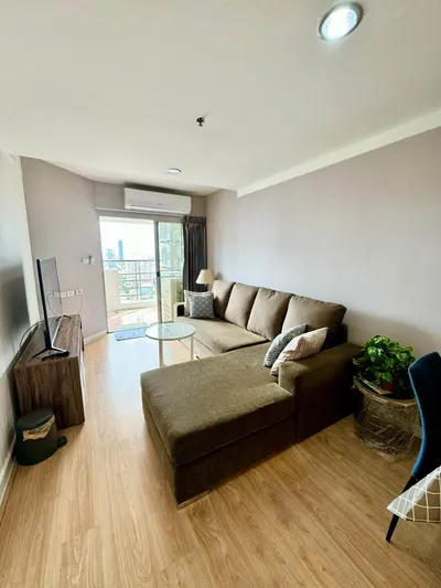2-bed condo for rent near BTS On Nut, photo 2 of 5
