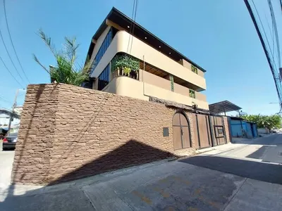 Maison 4 chambres à vendre près de la station MRT Si Udom, photo 1 sur 5