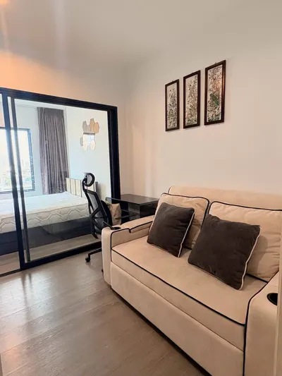 Condo 1 chambre à louer près de la station BTS Wutthakat, photo 1 sur 5
