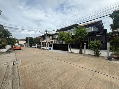 トゥンクルー区の4ベッドルーム一戸建て（売買）、写真1/5