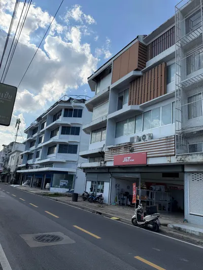 Property for sale near MRT Huai Khwang, photo 4 of 5