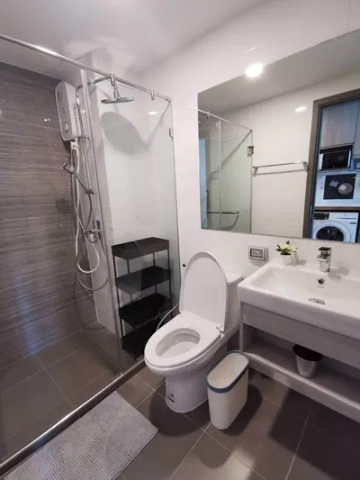 Studio à louer à Knightsbridge Collage Sukhumvit 107, photo 2 sur 5