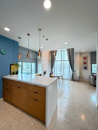 The Crest Sukhumvit 34の2ベッドルームコンドミニアム（賃貸）、写真3/10
