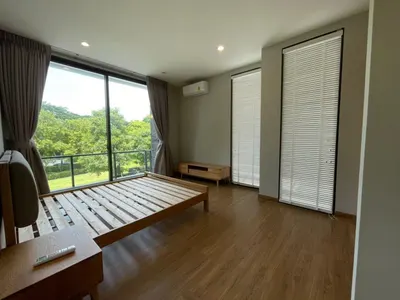 Baan Klang Muang Classe Ekkamai-Ramintra的4房独栋住宅出售，第3张，共5张