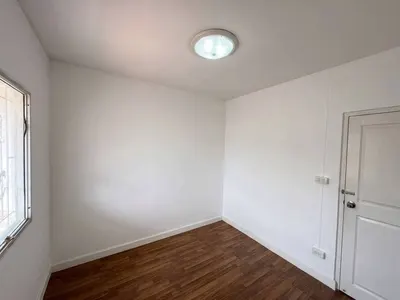 House for rent near MRT Yaek Pracha Uthit, photo 5 of 5