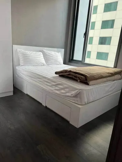ให้เช่าคอนโด 1 ห้องนอน The Edge Sukhumvit 23 รูปที่ 2 จาก 5