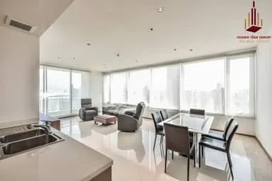 3-bed condo for rent at The Empire Place Sathon, photo 2 of 5