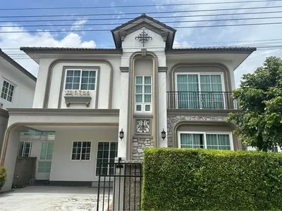 4-bed house for rent near BTS Bang Na, photo 1 of 5