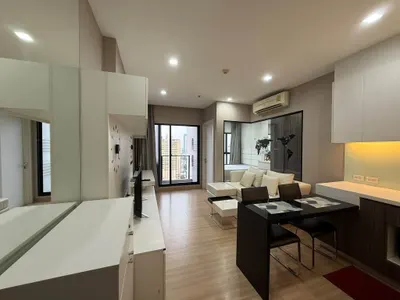 Urbano Absolute Sathon-Taksinの1ベッドルームコンドミニアム（賃貸）、写真1/5