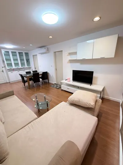2-bed condo for rent near MRT Ratchadaphisek, photo 4 of 5