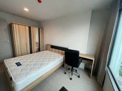 Condo 1 chambre à louer près de la station MRT Ratchadaphisek, photo 1 sur 5