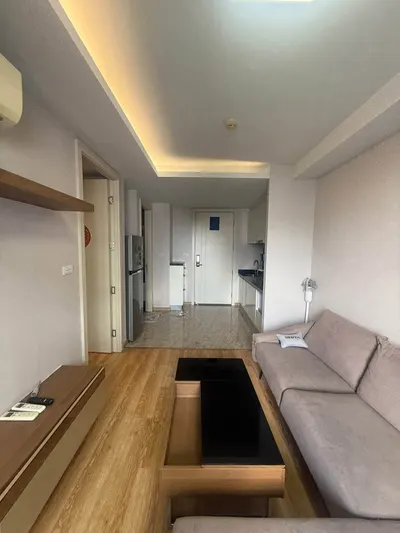 JRY Rama 9 Condominiumの1ベッドルームコンドミニアム（賃貸）、写真2/5