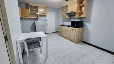 Condo à louer à Commonwealth Pinklao, photo 5 sur 5