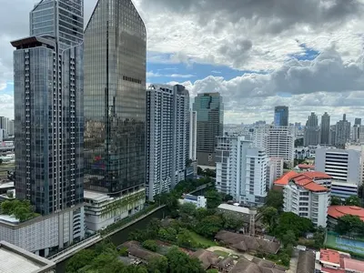 Condo 2 chambres à louer à The Lofts Asoke, photo 9 sur 10