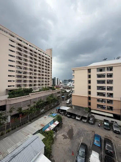 1-bed condo for rent at The Belgravia @ Ratchada 17, photo 3 of 5