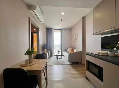 Oka Haus 素坤逸36号酒店,度假式公寓,中心区,高层美景的1房公寓出租，第3张，共8张