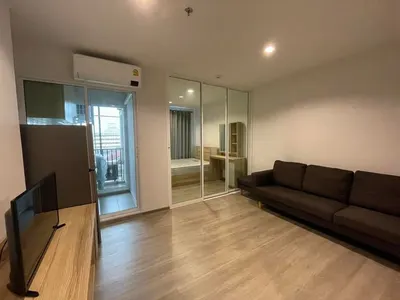 1-bed condo for sale near MRT Bang Son, photo 2 of 5