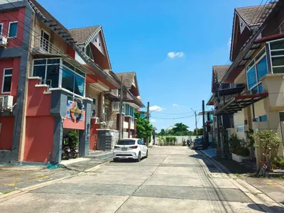 Maison 7 chambres à louer près de la station MRT Lat Phrao 83, photo 3 sur 5