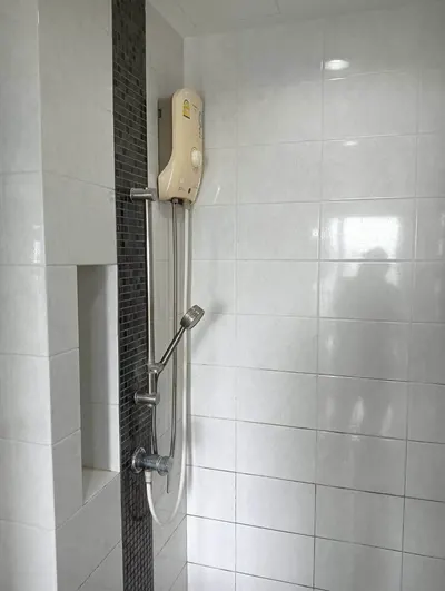 Condo for rent near MRT Bang O, photo 3 of 5