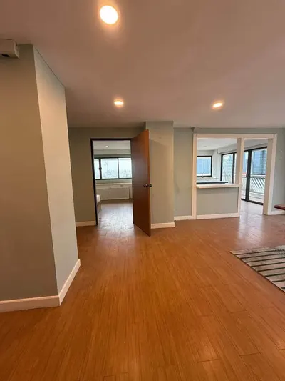 2-bed condo for rent near MRT Sukhumvit, photo 4 of 5