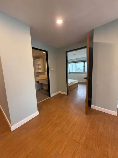 2-bed condo for rent near MRT Sukhumvit, photo 5 of 5