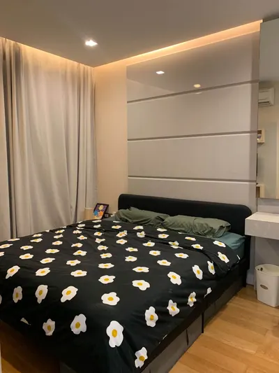 1-bed condo for rent near BTS Asok, photo 1 of 5