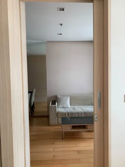 1-bed condo for rent near BTS Asok, photo 4 of 5