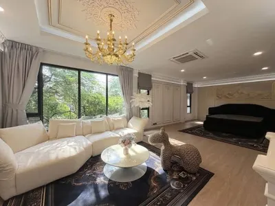 5-bed house for rent near BTS Phra Khanong, photo 5 of 5