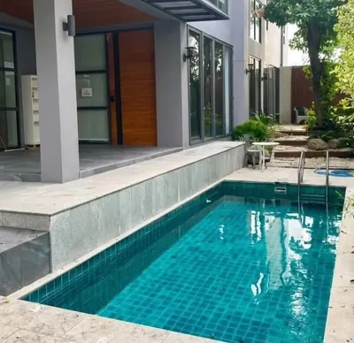 5-bed house for rent near BTS Phra Khanong, photo 2 of 5