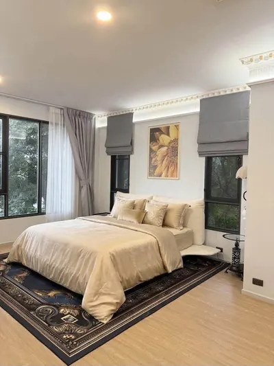 5-bed house for rent near BTS Phra Khanong, photo 4 of 5