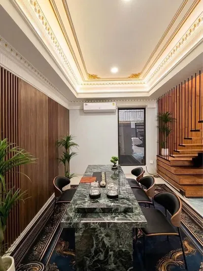 5-bed house for rent near BTS Phra Khanong, photo 3 of 5