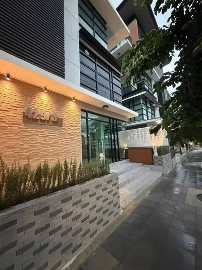 3-bed house for rent near MRT Lat Phrao, photo 3 of 5