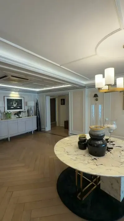 Condo 3 chambres à louer près de la station BTS Phrom Phong, photo 3 sur 4