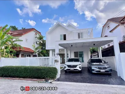 3-bed house for sale near ARL Ramkhamhaeng, photo 2 of 5