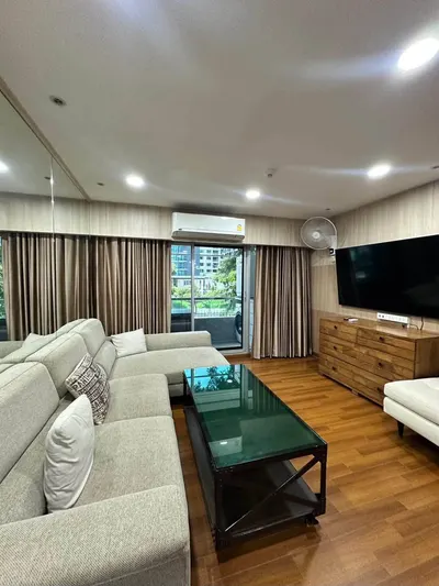 2-bed condo for rent near BTS On Nut, photo 1 of 5