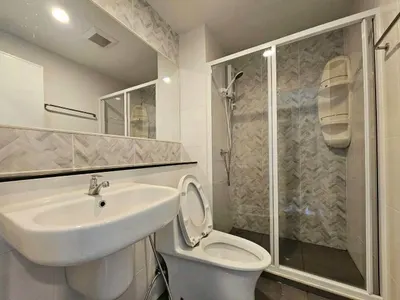 1-bed condo for rent at Regent Home Bangna, photo 10 of 10
