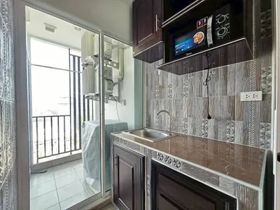 1-bed condo for rent at Regent Home Bangna, photo 9 of 10