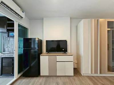 1-bed condo for rent at Regent Home Bangna, photo 8 of 10