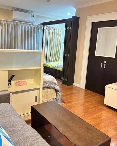 Condo 2 chambres à louer à Grand Park View Asoke, photo 2 sur 8