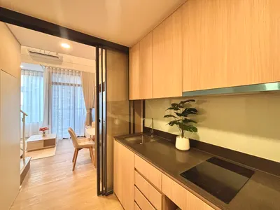 Condo for rent near ARL Makkasan, photo 3 of 5