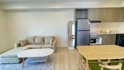 2-bed condo for rent near MRT Bang Phlu, photo 2 of 5
